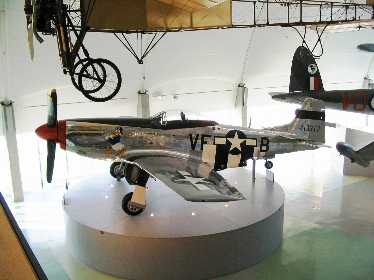 Military - Fighter - P-51D Mustang - 2005 01 - RAF Museum London - 01